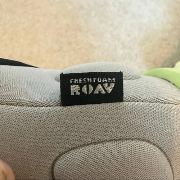 NEW BALANCE • Fresh Foam Roav White Ocean Grey' Sneakers Running Shoes - Picture 7 of 7